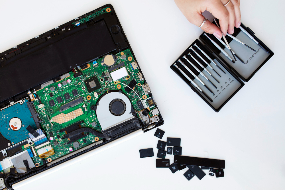 Biaya Cleaning Laptop