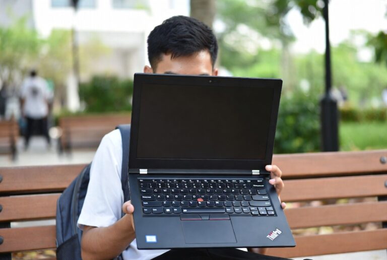 Solusi Kerja Cepat Tanpa Ribet: Sewa Laptop Ungaran Pilihan Para Profesional